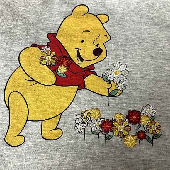 Disney Winnie The Pooh Bear Embroidered Gray Sweatshirt Women Size Small - Picture 8 of 8